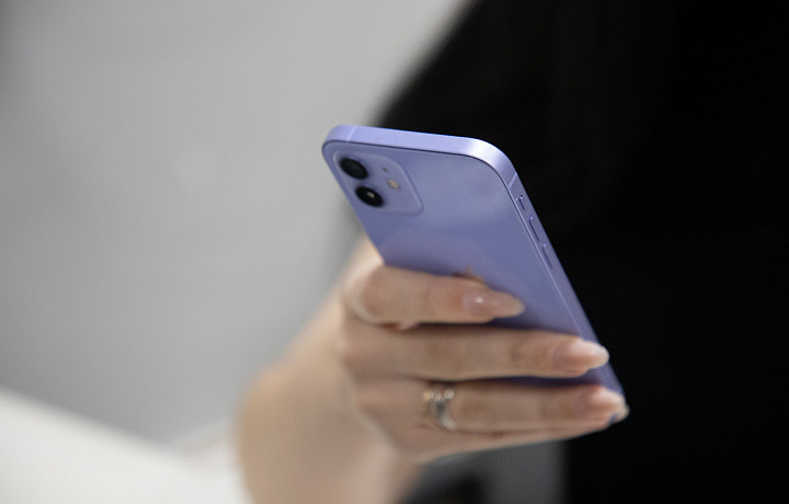 На российском рынке зафиксировали переизбыток iPhone из-за «неконтролируемых поставок»