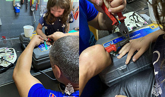 В Новомосковске спасатели помогли пятилетней девочке снять с пальца металлическую трубку