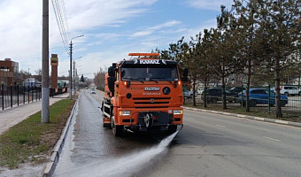 С улиц Тулы за сутки вывезли 168 кубометров смета