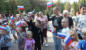 Белгородцы и куряне посетили с экскурсией Центральный парк Тулы