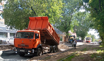 В Туле продолжается ремонт трамвайного пути на улице Плеханова