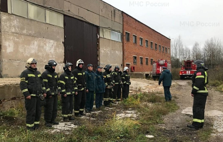 На складе в Щекине прошли пожарные учения