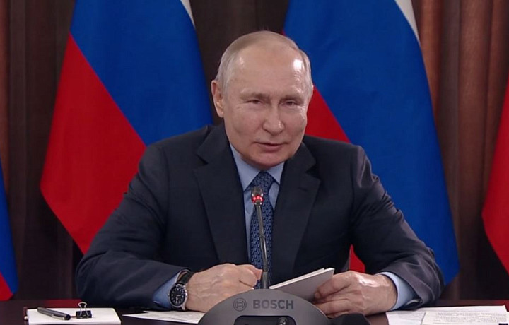 В Туле Путин заявил, что санкции Запада против России останутся надолго