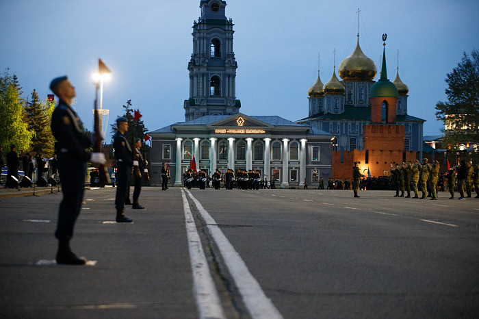 Первая репетиция Парада Победы прошла на площади Ленина в Туле