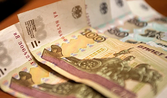 С банковского счета любителя скорости из Новомосковска списали сумму 36 штрафов Госавтоинспекции