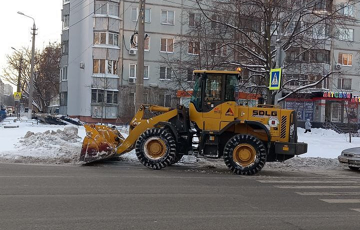 За минувшие сутки с улиц Тулы вывезено более двух тысяч кубометров снега