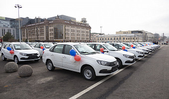 Пострадавшие на производстве туляки получили 20 машин Lada Granta