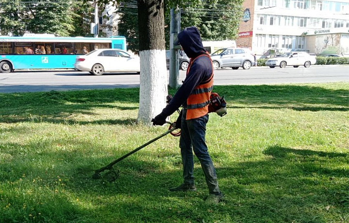 На уборку Тулы 9 августа вышли более трехсот рабочих