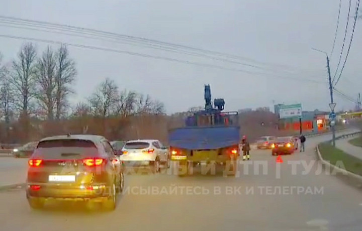 ﻿На улице Рязанской в Туле произошли сразу две аварии