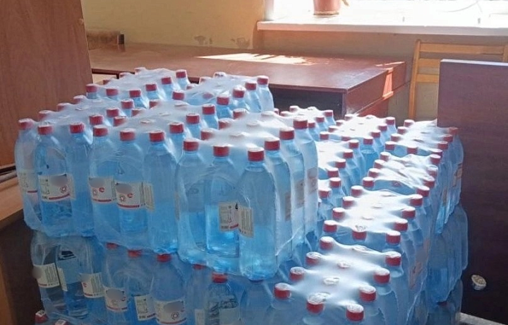 Жителям Ясногорска из-за жары начали раздавать питьевую воду