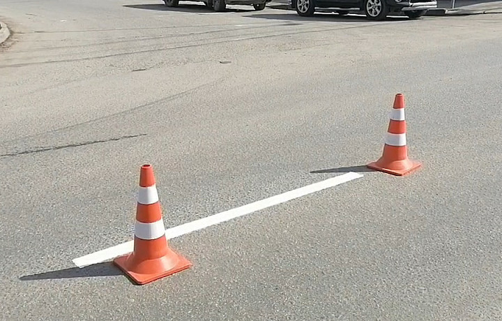 На улицах Тулы начали наносить дорожную разметку