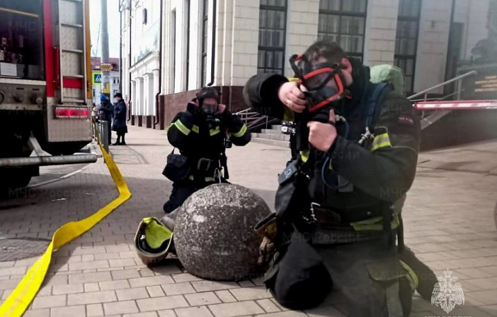 В Туле спасатели провели противопожарную тренировку на вокзале В Туле спасатели провели противопожарную тренировку на вокзале