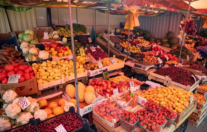 В тульском Роспотребнадзоре назвали фрукты и овощи, которые рекомендовано есть в июне