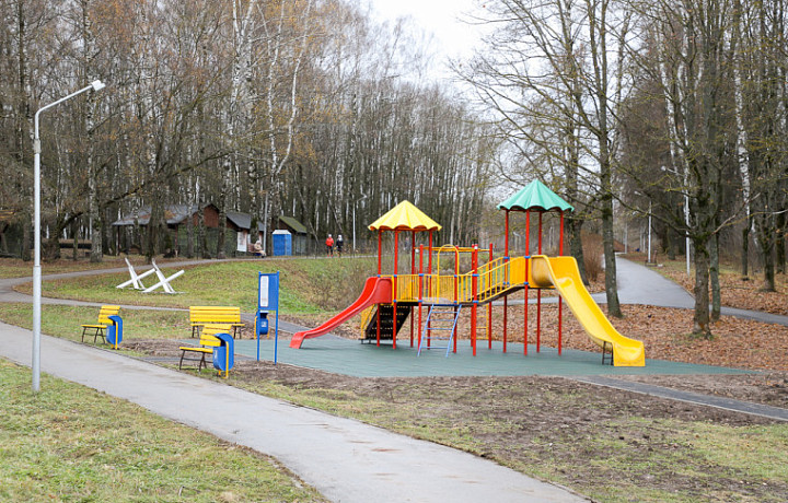 На улице Маршала Жукова в Туле создали новый детский городок