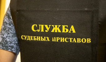 Белевское предприятие выплатило работнику, пострадавшему из-за падения люльки автогидроподъемника, 200 тысяч рублей