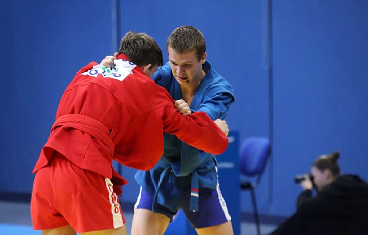 Тульский самбист завоевал бронзовую медаль первенства России