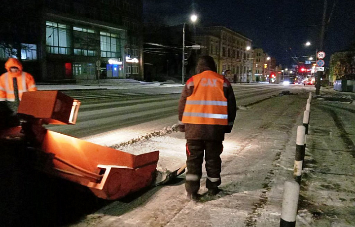 Полторы тысячи кубометров снега вывезли в Туле за сутки