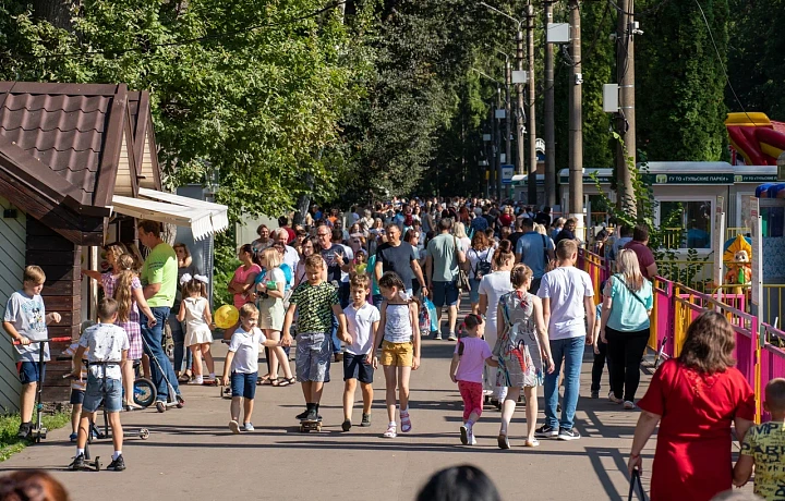 Медики не рекомендуют летом пить смузи и молочные коктейли